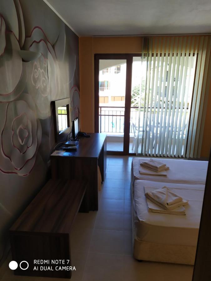 Paradise Bay Hotel Pomorie Eksteriør bilde