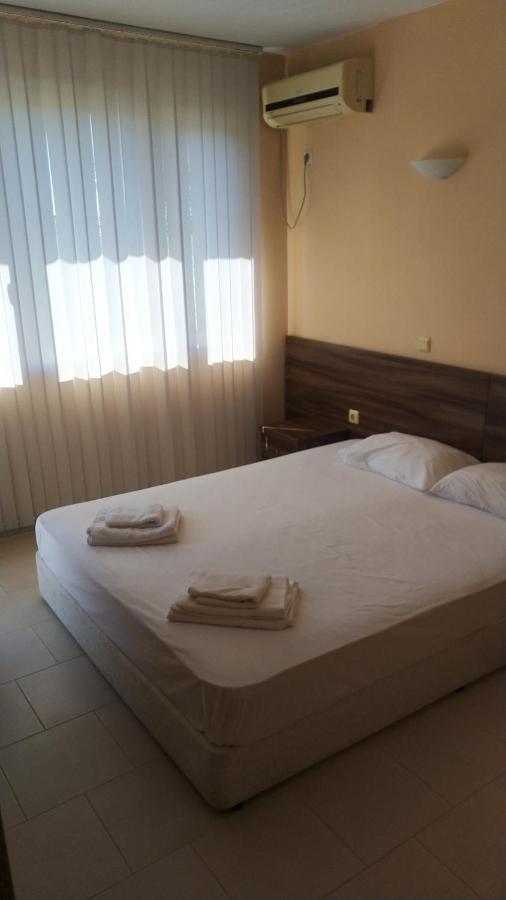 Paradise Bay Hotel Pomorie Eksteriør bilde