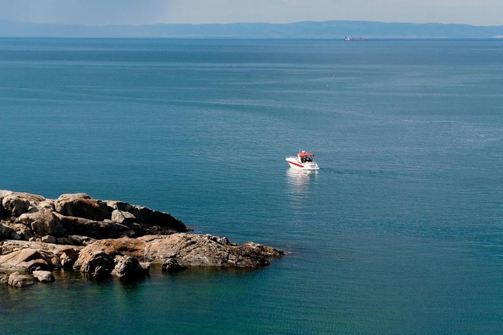 Paradise Bay Hotel Pomorie Eksteriør bilde