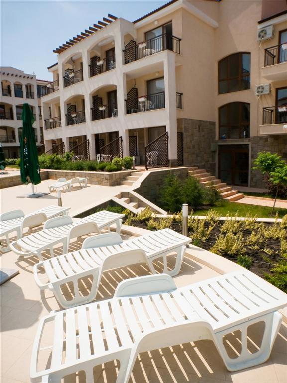 Paradise Bay Hotel Pomorie Eksteriør bilde