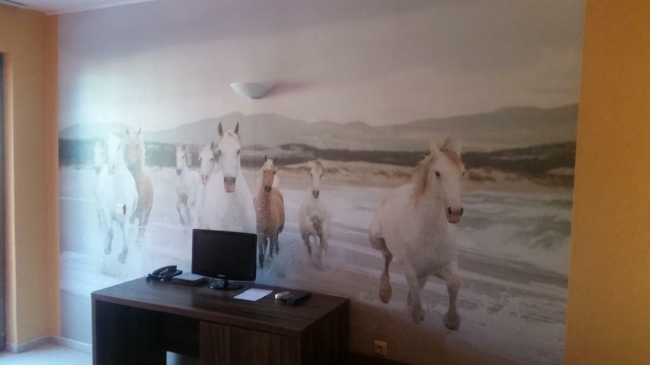 Paradise Bay Hotel Pomorie Eksteriør bilde