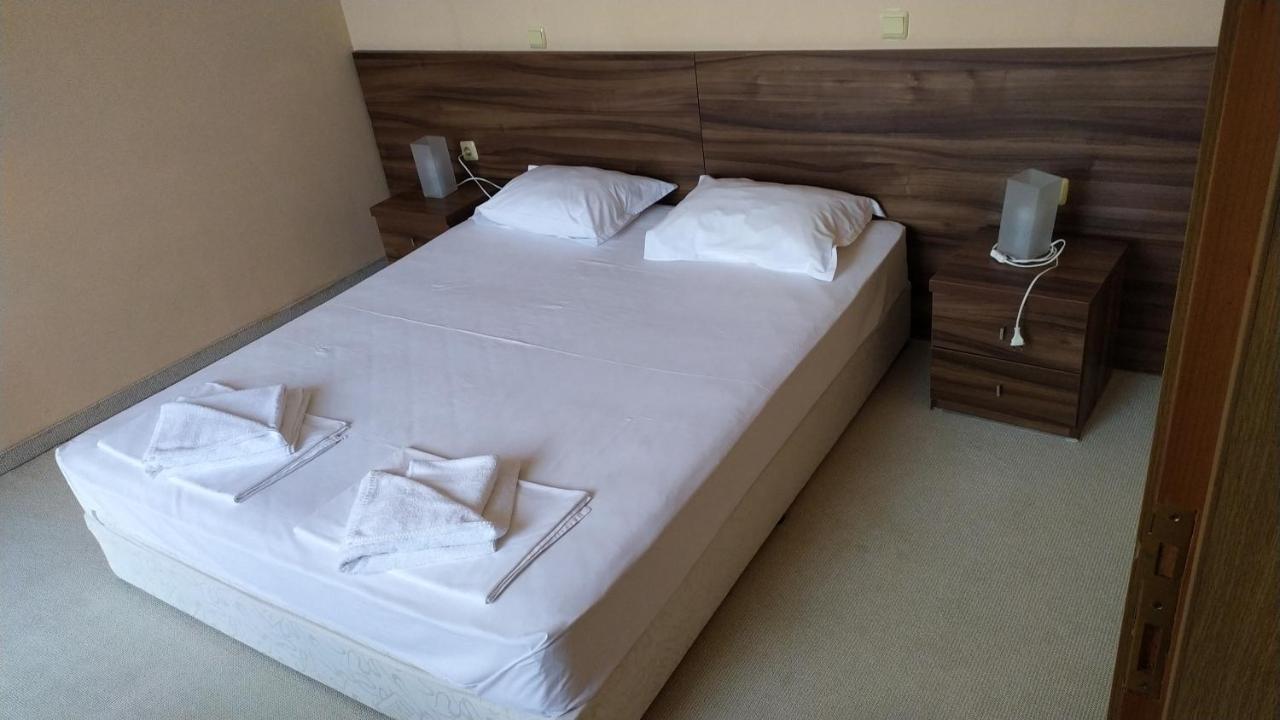 Paradise Bay Hotel Pomorie Eksteriør bilde